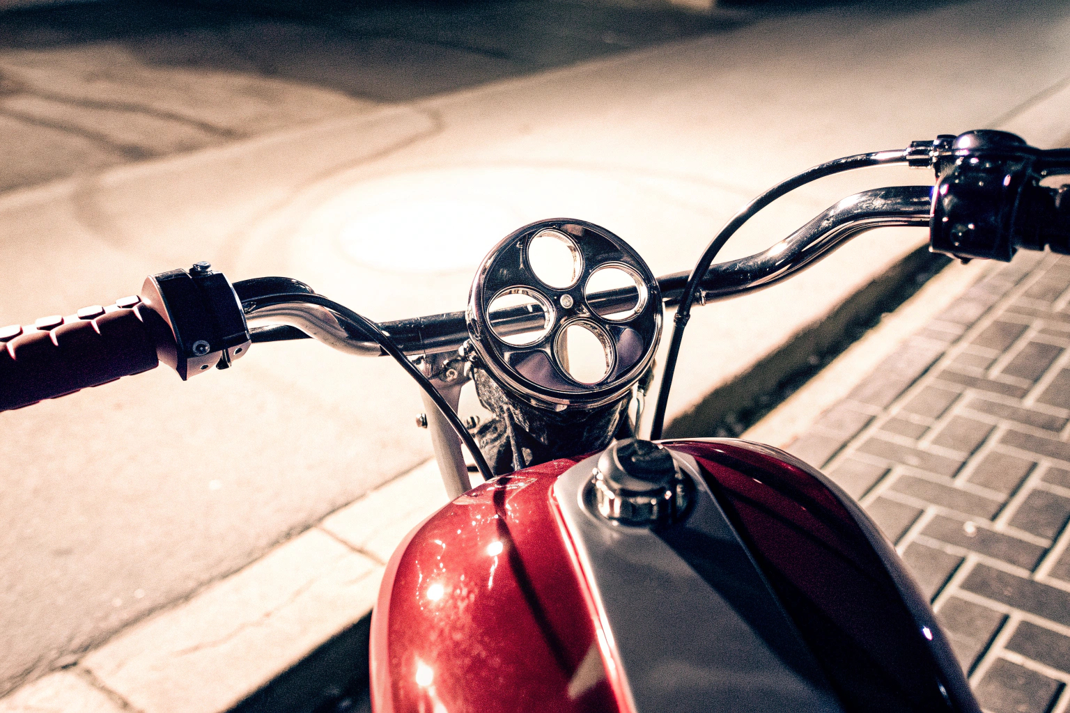 Motorrad mit Lenkerstift-Rad-Dekoration