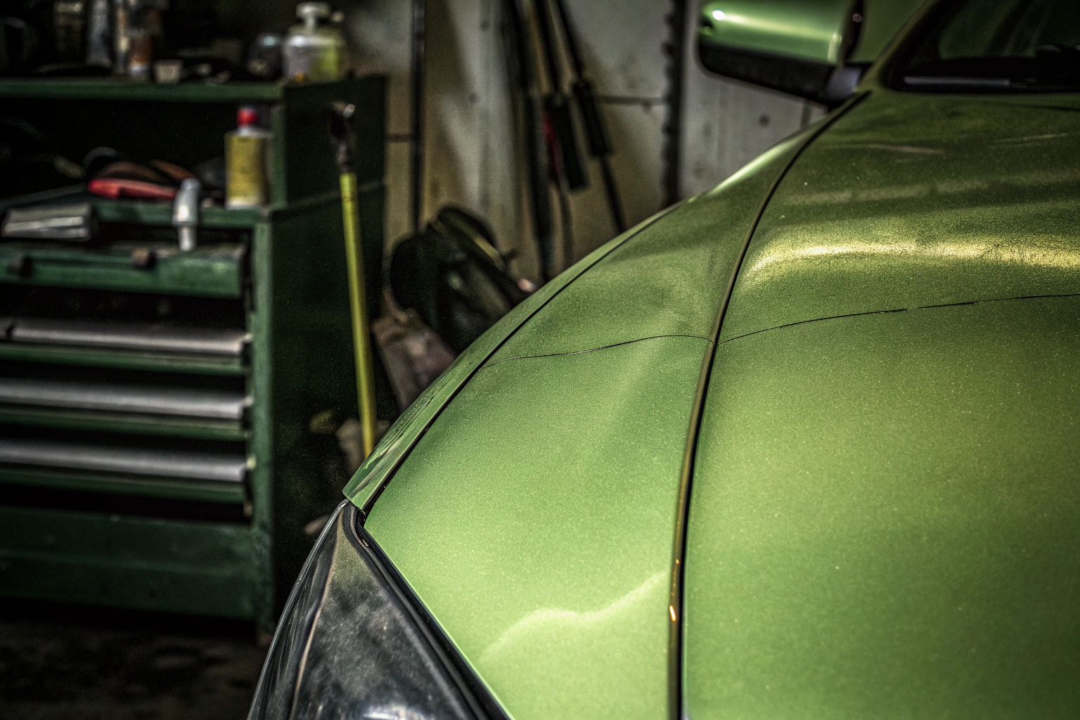 Auto mit Delle und Dellen Reparaturset