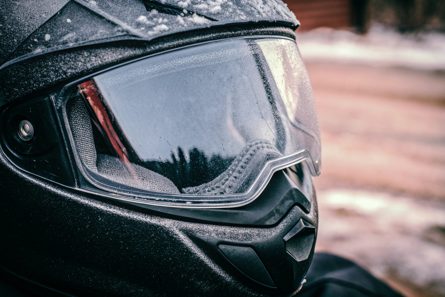 Helm mit Antifog-Visier